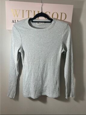 No Boundaries Light Gray Ribbed Crewneck Long Sleeve Top